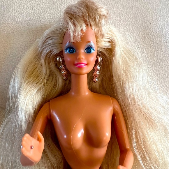 Barbie Other - Vintage sparkle eyes barbie doll